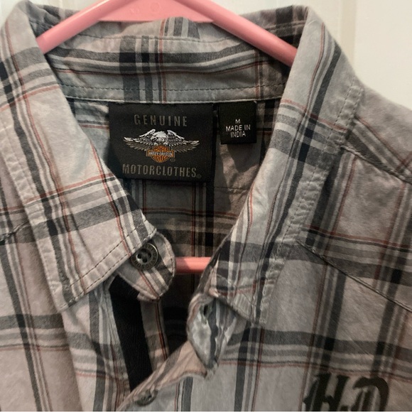 Harley Davidson Shirt Men’s Size M Casual Button Down Gray Plaid Short Sleeve - Picture 2 of 14